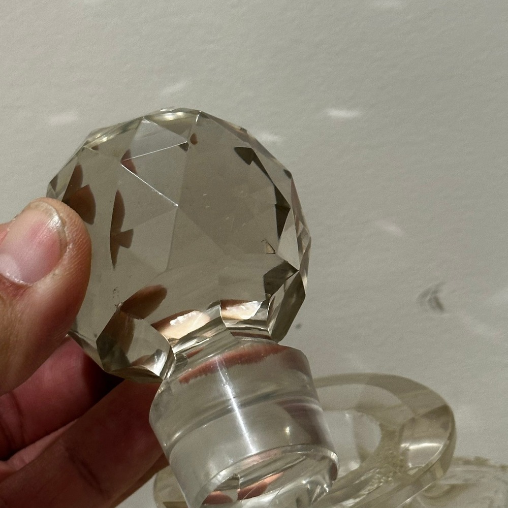Vintage Cut Crystal Liquor Decanter Square Whiskey Bottle Faceted Stopper 8.5 - Picture 2 of 8